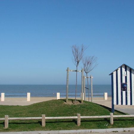 Chez-Marion Hotel Merville-Franceville-Plage Luaran gambar