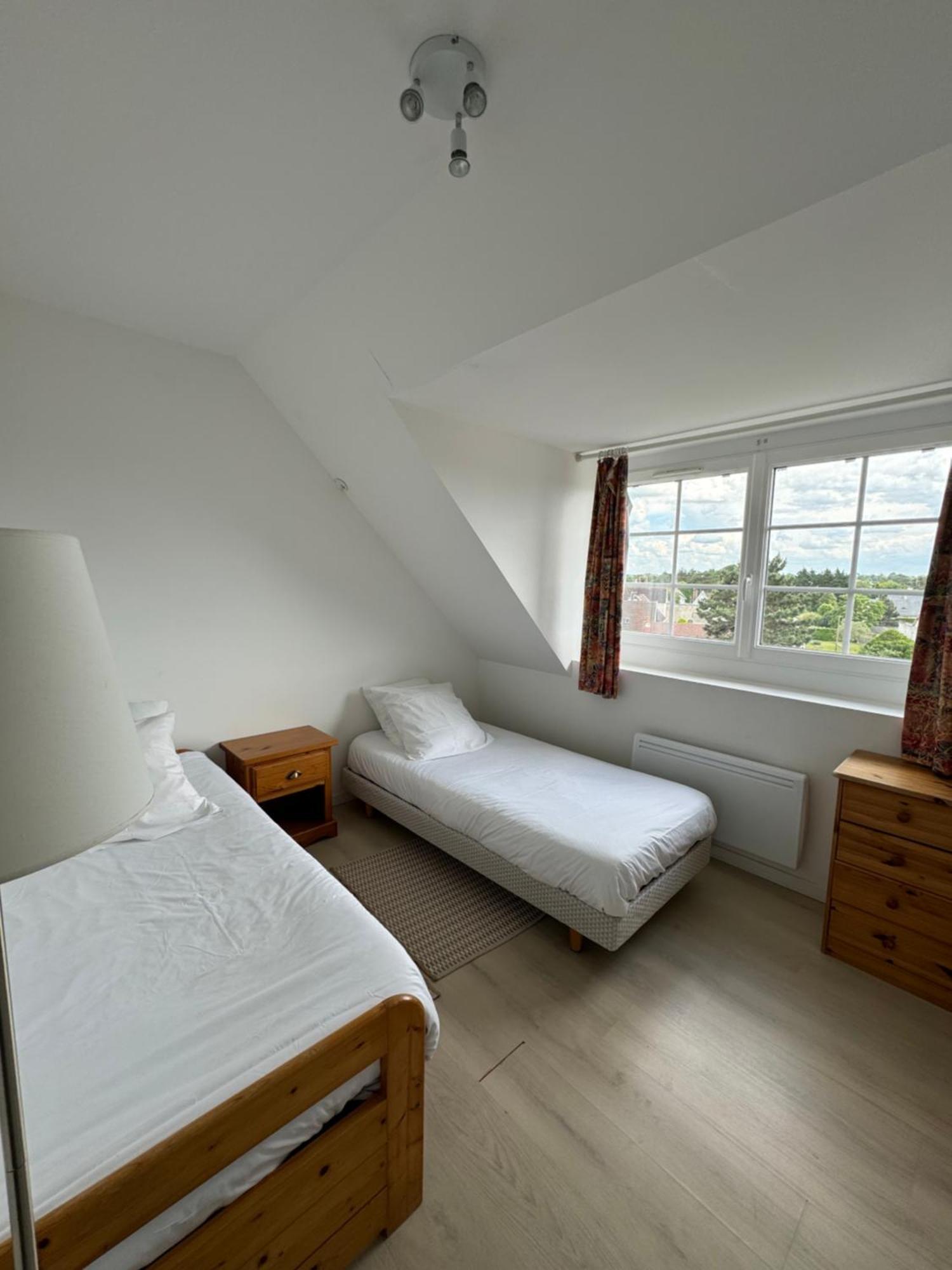 Chez-Marion Hotel Merville-Franceville-Plage Luaran gambar
