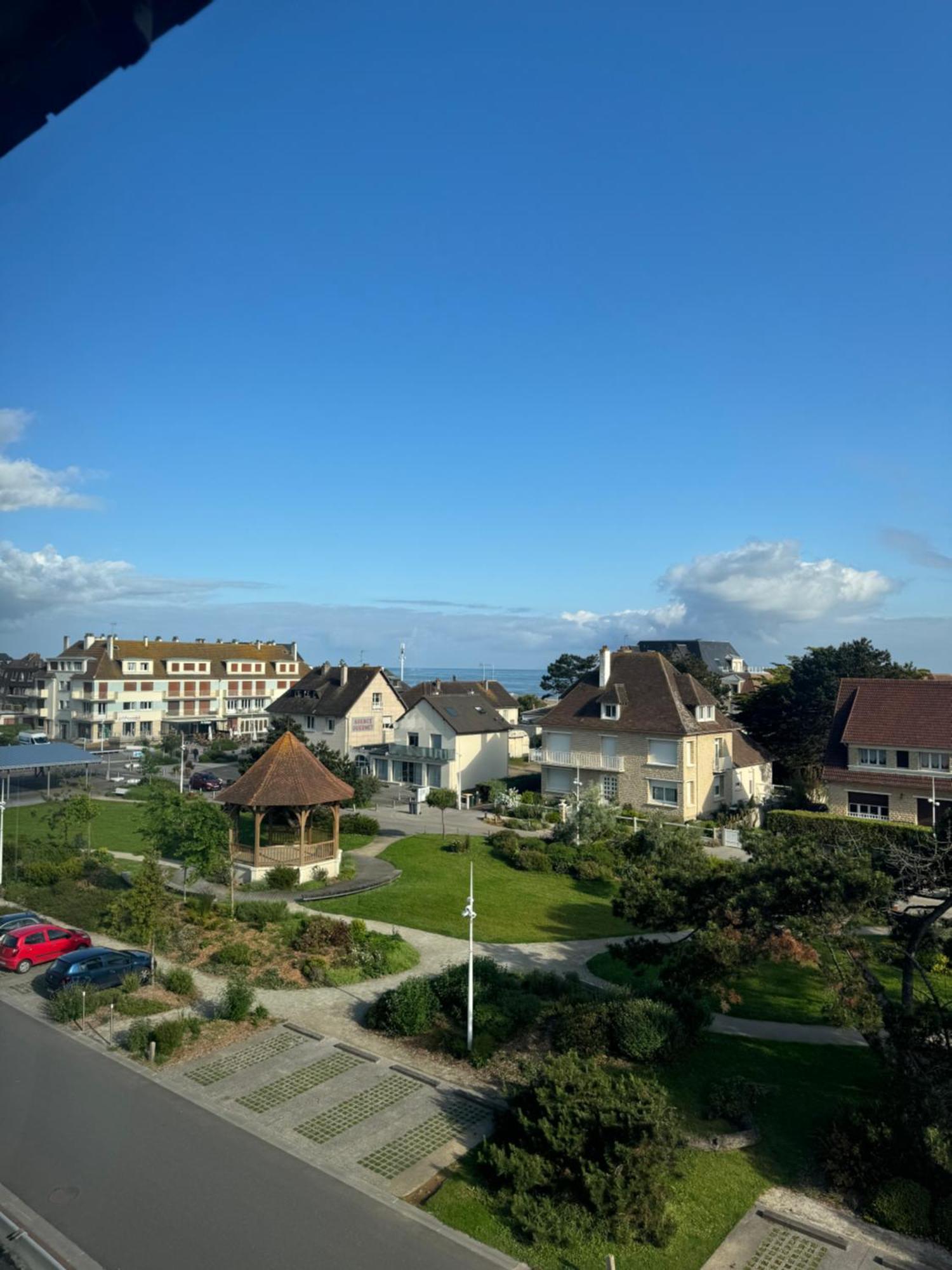 Chez-Marion Hotel Merville-Franceville-Plage Luaran gambar